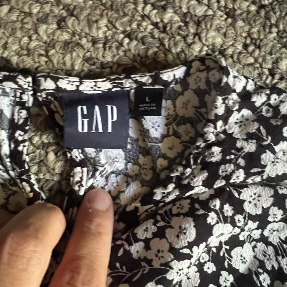 Gap Floral Top - Picture 7 of 8